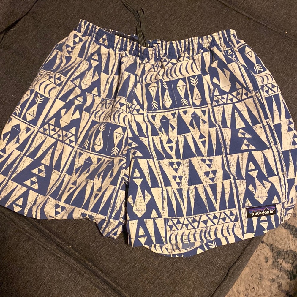 Patterned Patagonia Baggies 5in liner Cut